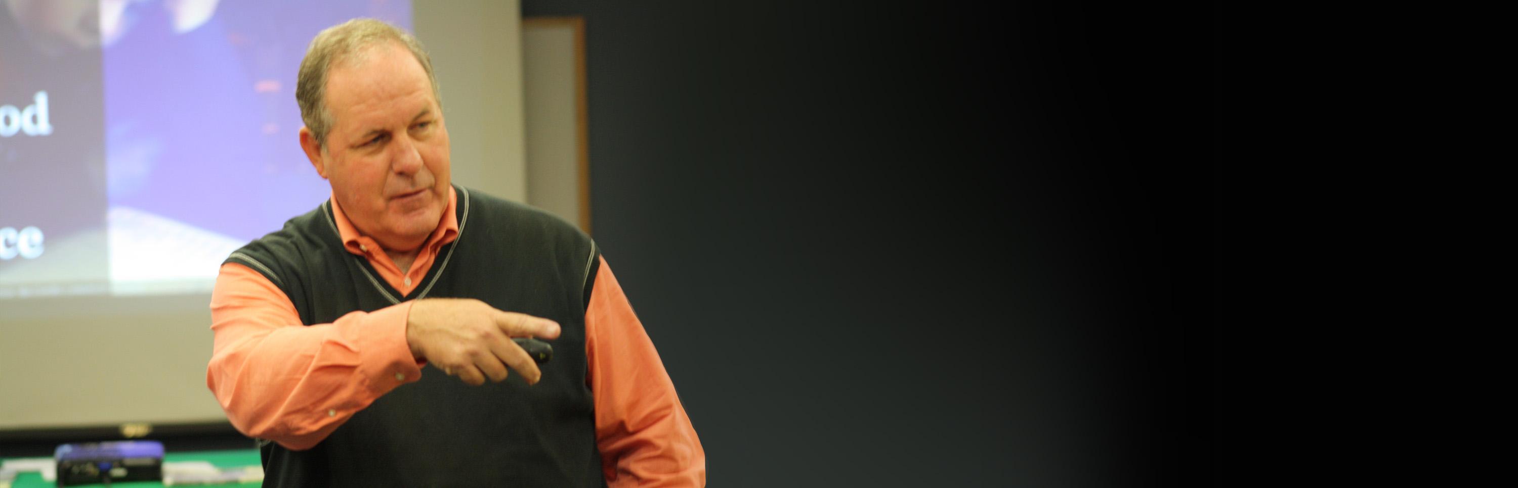 Motivational Speaker Business Consultant Bob Logan